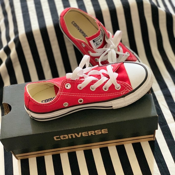 Girls low top tennis shoes - Picture 4 of 5